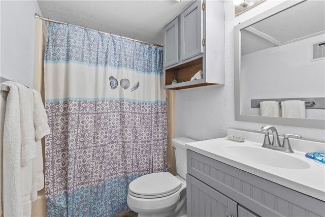 14873 Granada Dr 11, Corpus Christi, TX 78418