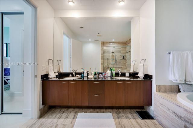 16001 Collins Ave 4102, Sunny Isles Beach, FL 33160