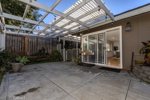 130 N Lohrum Lane, Anaheim Hills, CA 92807