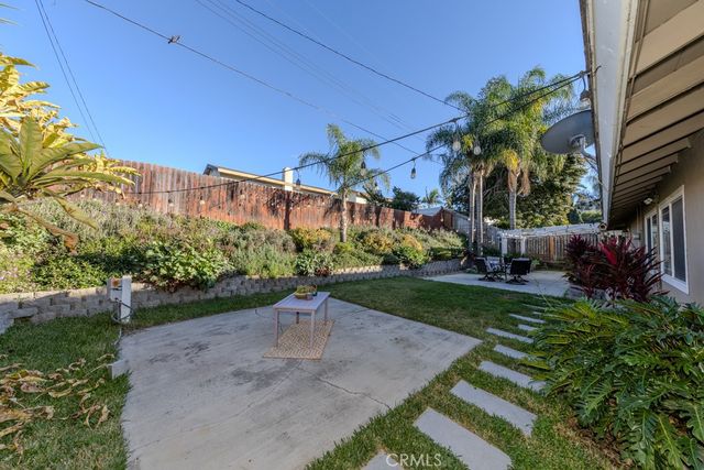 130 N Lohrum Lane, Anaheim Hills, CA 92807