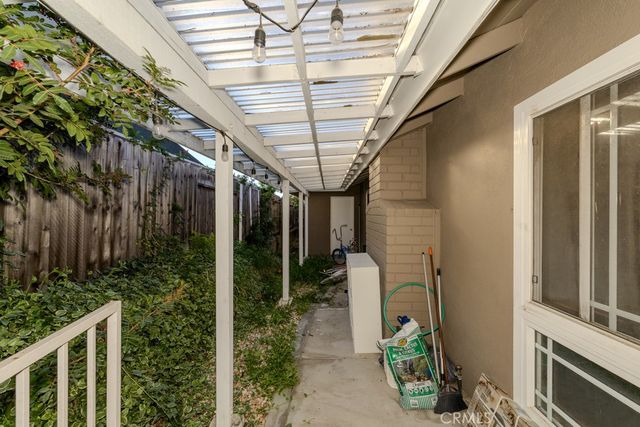 130 N Lohrum Lane, Anaheim Hills, CA 92807