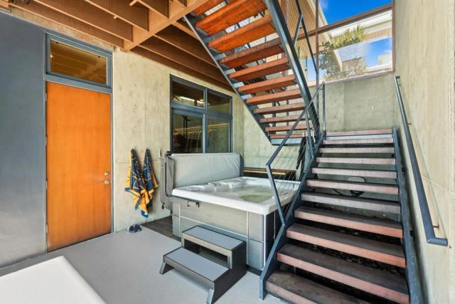 1909 S Pacific Street, Oceanside, CA 92054