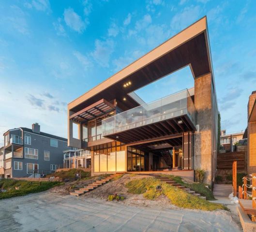 1909 S Pacific Street, Oceanside, CA 92054