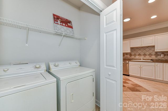 8629 Windsor Ridge Drive, Charlotte, NC 28277