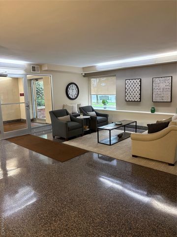 611 Palmer Road 20, Yonkers, NY 10701