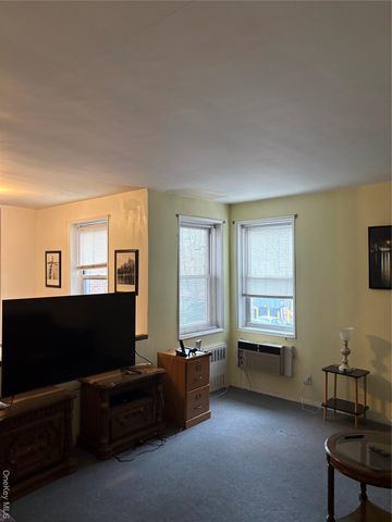 611 Palmer Road 20, Yonkers, NY 10701