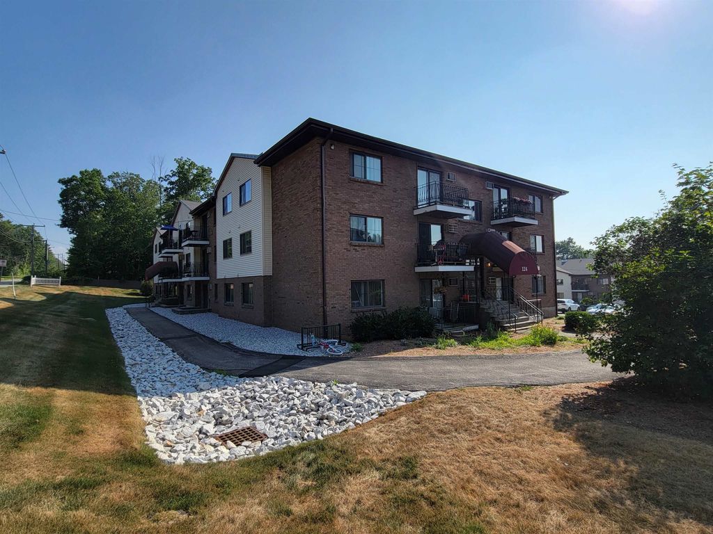 124 Mammoth Road # 229, Hooksett, NH 03106