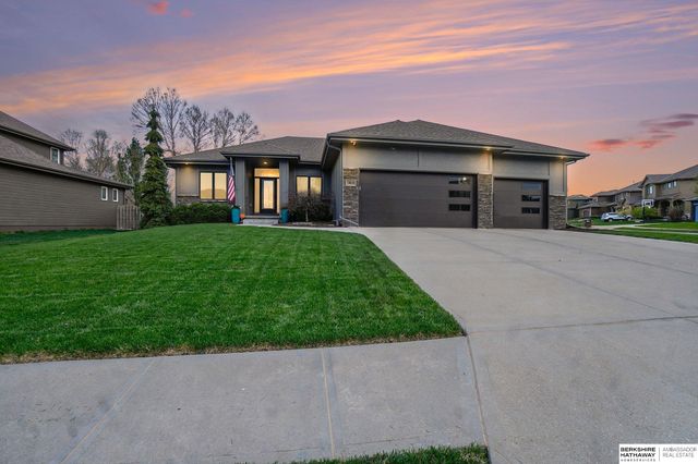 19819 Marcy Street, Omaha, NE 68022