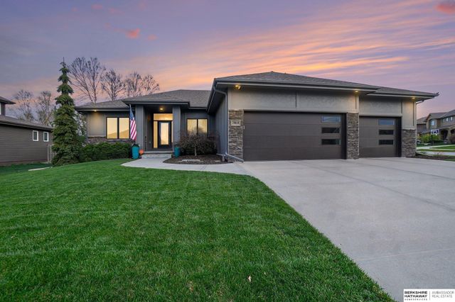 19819 Marcy Street, Omaha, NE 68022