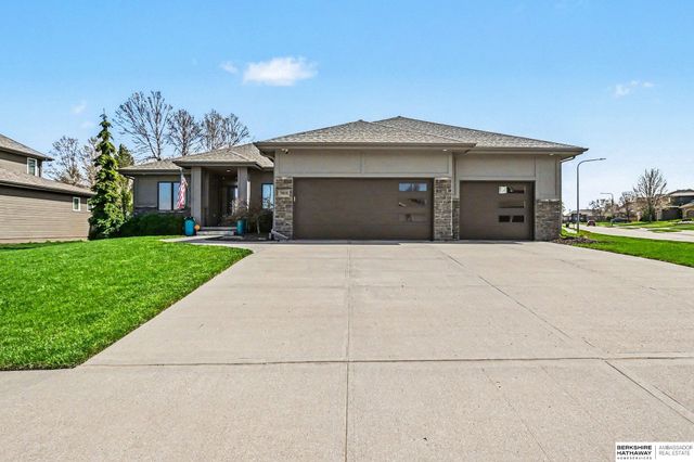 19819 Marcy Street, Omaha, NE 68022