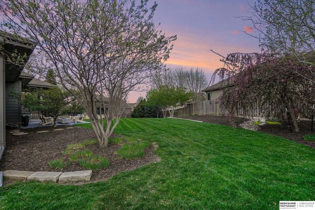 19819 Marcy Street, Omaha, NE 68022