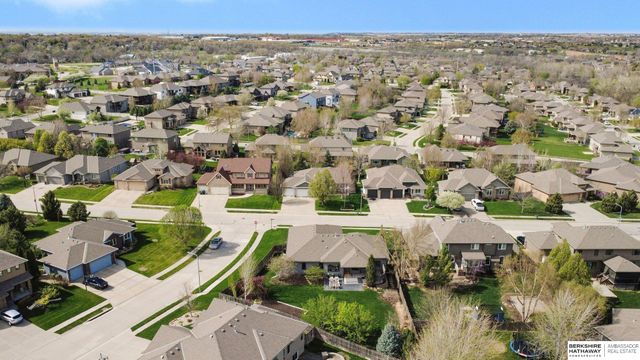 19819 Marcy Street, Omaha, NE 68022