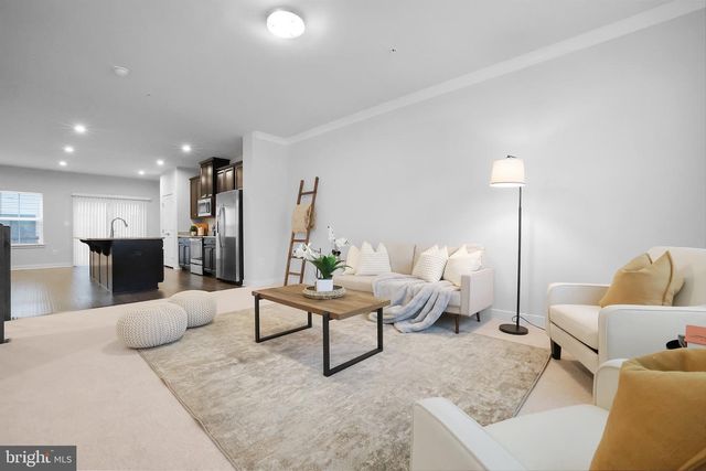 2804 LEWIS AVE, Suitland, MD 20746