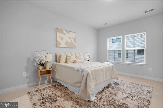 2804 LEWIS AVE, Suitland, MD 20746