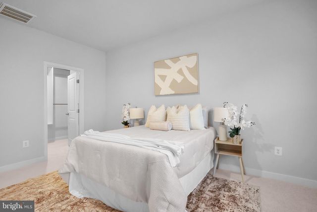 2804 LEWIS AVE, Suitland, MD 20746