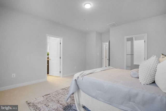 2804 LEWIS AVE, Suitland, MD 20746