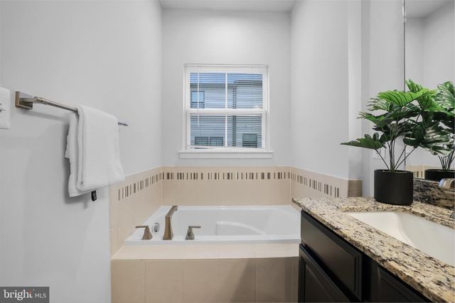 2804 LEWIS AVE, Suitland, MD 20746