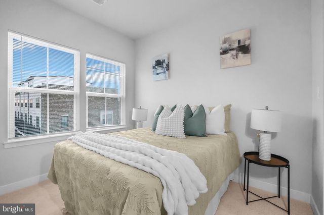 2804 LEWIS AVE, Suitland, MD 20746