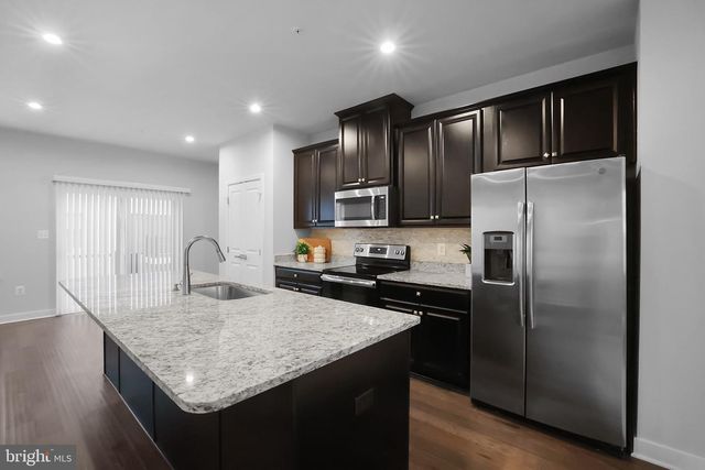 2804 LEWIS AVE, Suitland, MD 20746