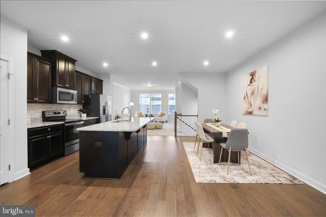 2804 LEWIS AVE, Suitland, MD 20746