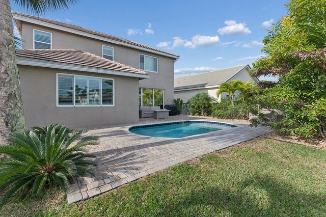 11534 SW Glengarry Court, Port St. Lucie, FL 34987