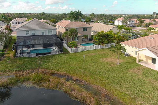 11534 SW Glengarry Court, Port St. Lucie, FL 34987