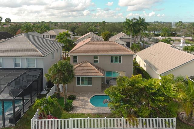 11534 SW Glengarry Court, Port St. Lucie, FL 34987