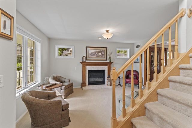 859 Fox Run Court, Oregon, WI 53575