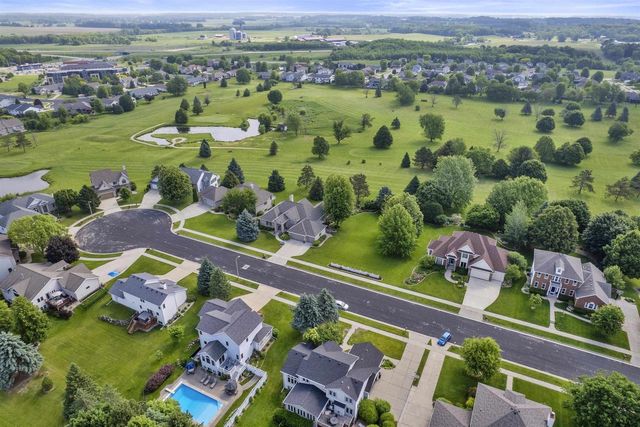 859 Fox Run Court, Oregon, WI 53575