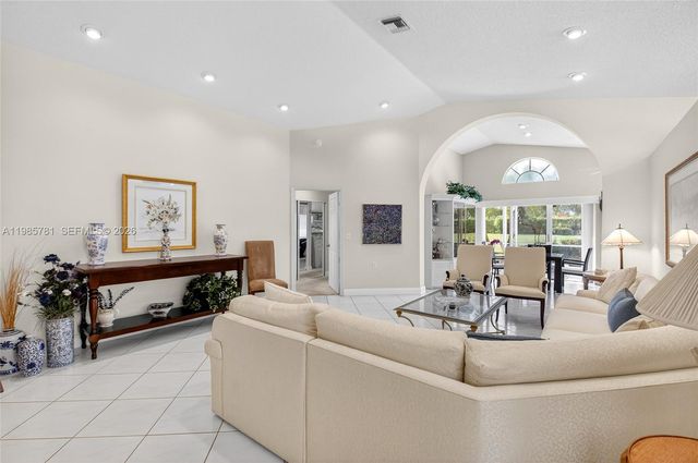 12582 N Coral Lakes Drive, Boynton Beach, FL 33437