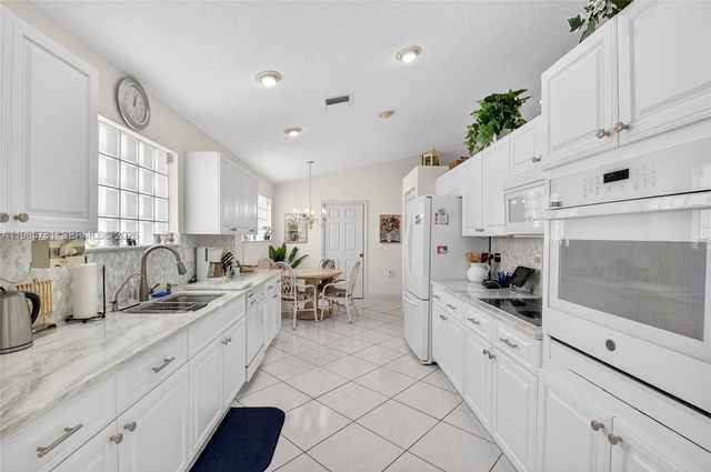 12582 N Coral Lakes Drive, Boynton Beach, FL 33437