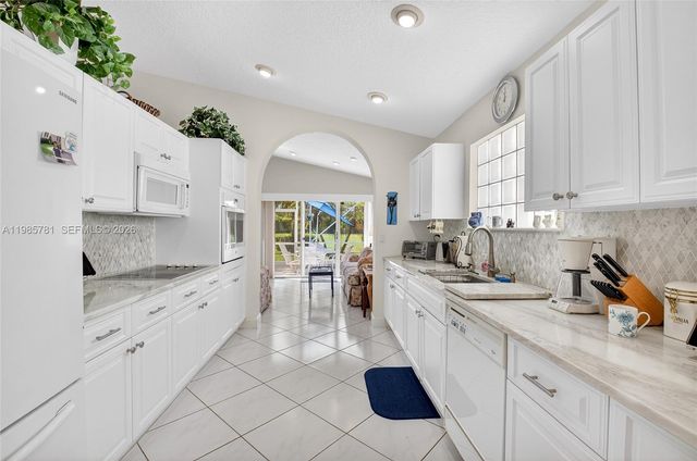 12582 N Coral Lakes Drive, Boynton Beach, FL 33437