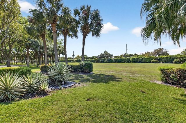 12582 N Coral Lakes Drive, Boynton Beach, FL 33437