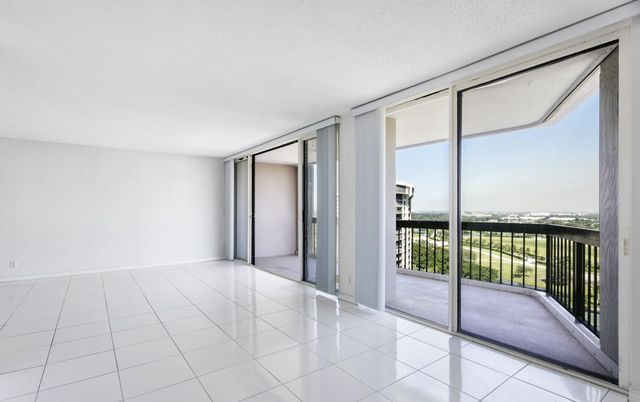 2425 Presidential Way Way 1703, West Palm Beach, FL 33401