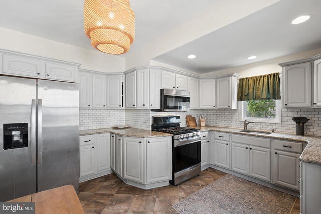 211 DREXEL AVE, Lansdowne, PA 19050