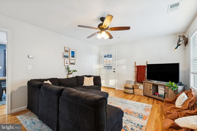 200 NEWTOWN RD, Chester, MD 21619