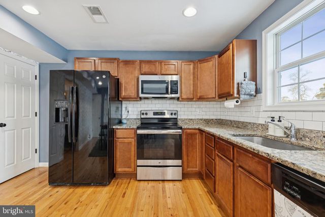 200 NEWTOWN RD, Chester, MD 21619