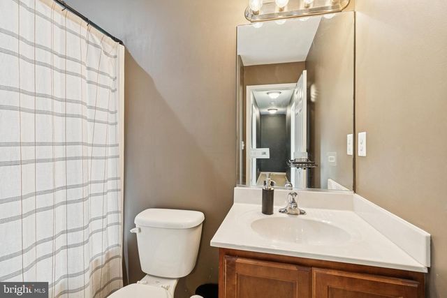 200 NEWTOWN RD, Chester, MD 21619