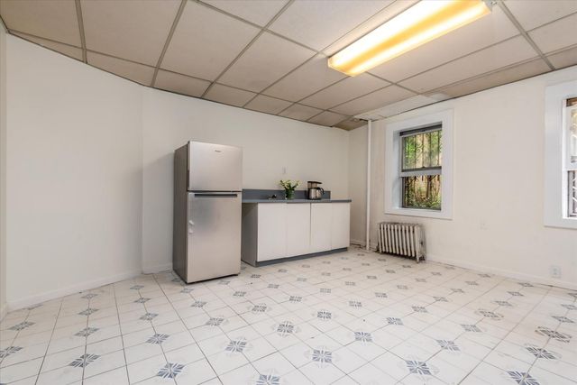 208 East 75th Street, New York (manhattan), NY 10021