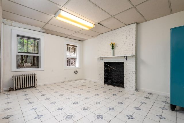 208 East 75th Street, New York (manhattan), NY 10021