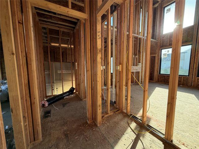 4735 Hillsdale Drive, Urbandale, IA 50322