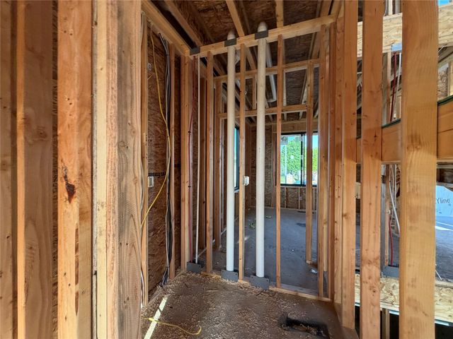 4735 Hillsdale Drive, Urbandale, IA 50322