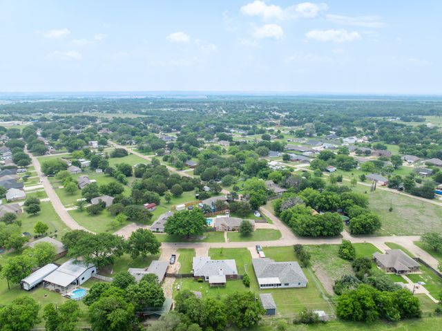 578 ElmWood Drive, Woodway, TX 76712