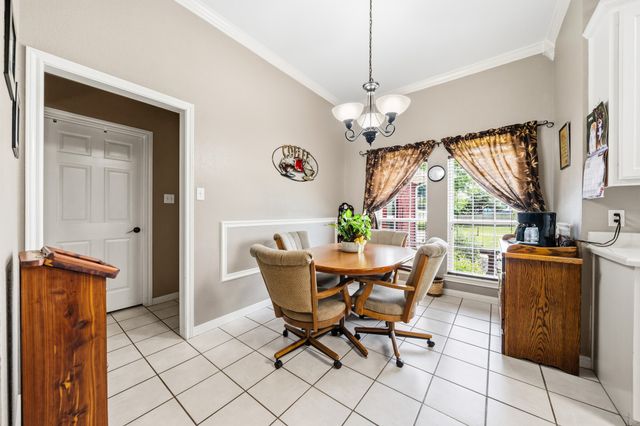578 ElmWood Drive, Woodway, TX 76712