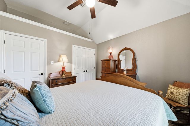 578 ElmWood Drive, Woodway, TX 76712