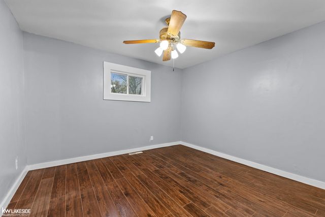 2105 Lambden Road, Flint, MI 48532