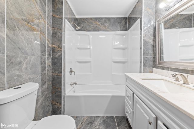 2105 Lambden Road, Flint, MI 48532