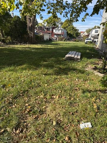 6218 S Elizabeth Street, Chicago, IL 60636