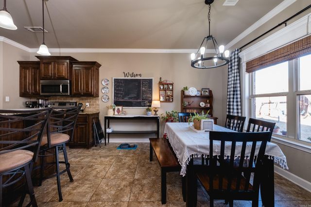 2805 Coldwater Dr, Benton, AR 72019