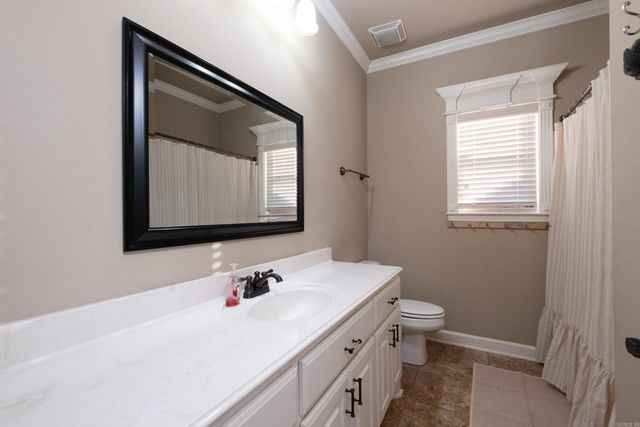 2805 Coldwater Dr, Benton, AR 72019